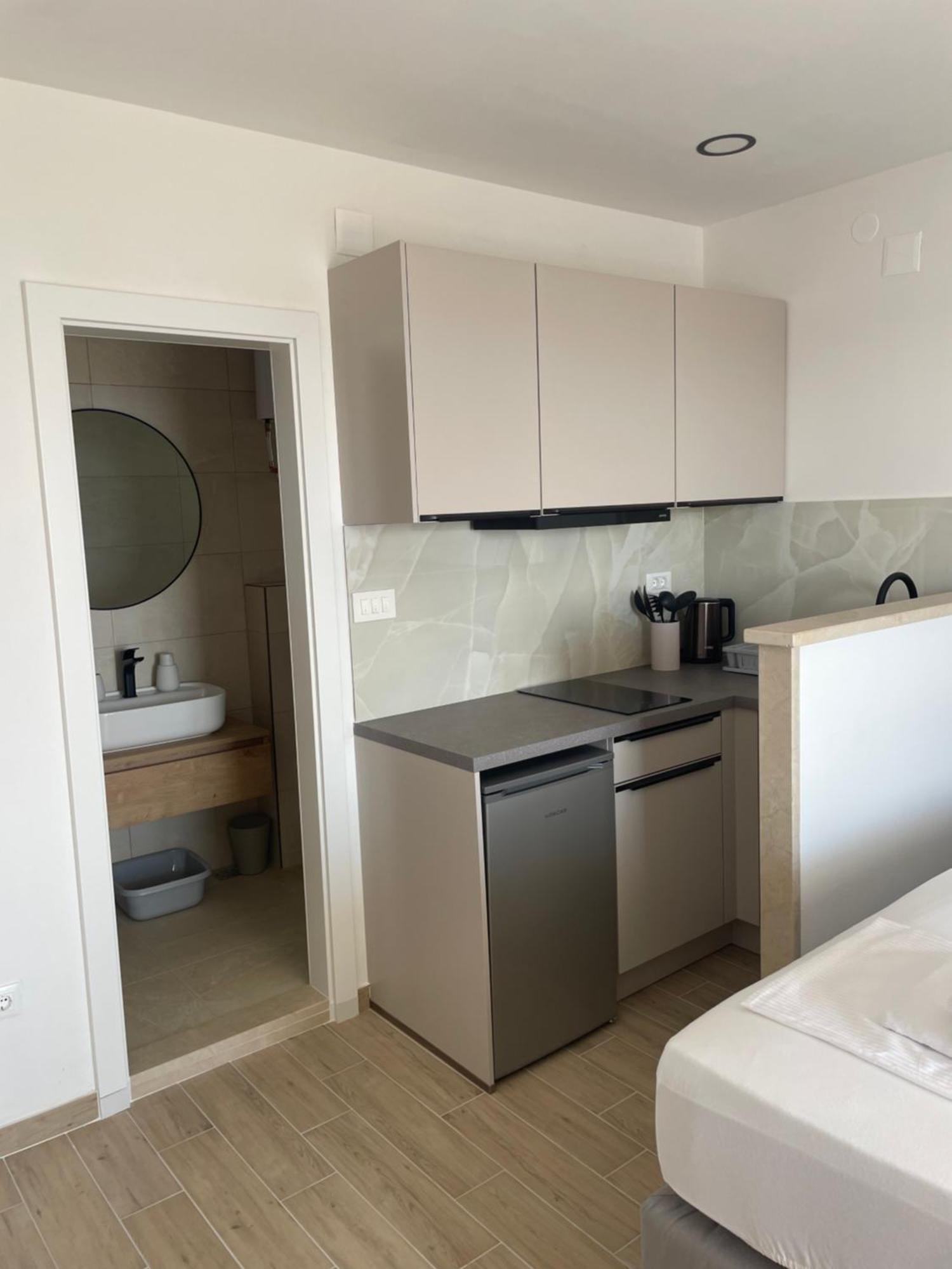 Apartmani Tomas ทูแชพี ภายนอก รูปภาพ